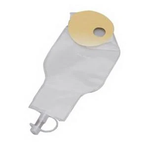 What material is the Hollister 9822 skin barrier made from?