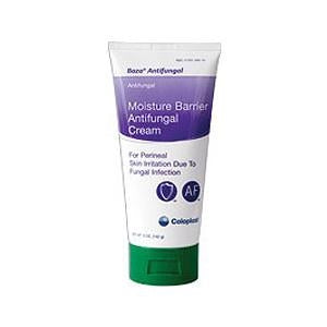 What advantages does Baza Cream gain from combining zinc oxide and miconazole nitrate?