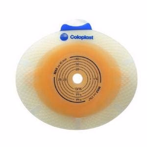 What is the recommended method for applying the Coloplast 10021 skin barrier?