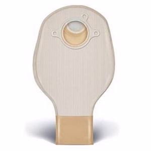 What type of closure does the Convatec 401508 pouch use?