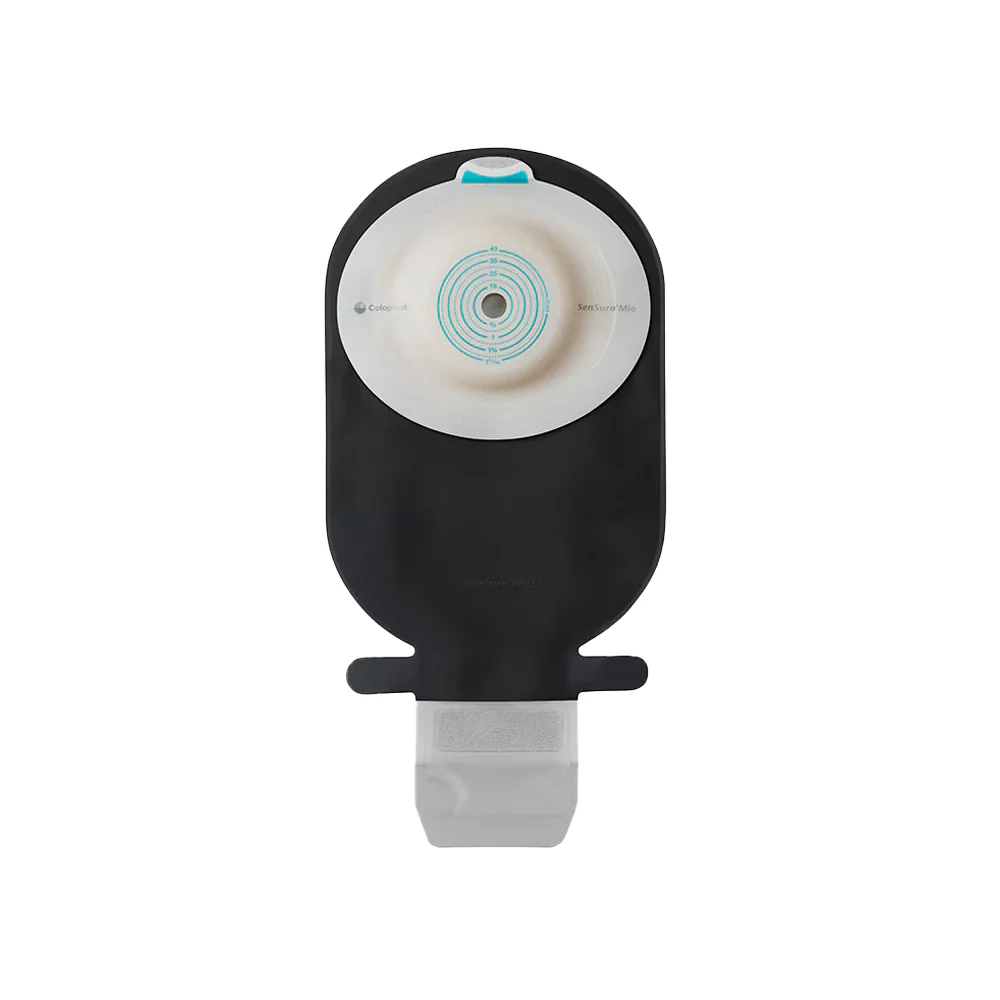 Is the Coloplast 18987 SenSura Mio pouch water-resistant?